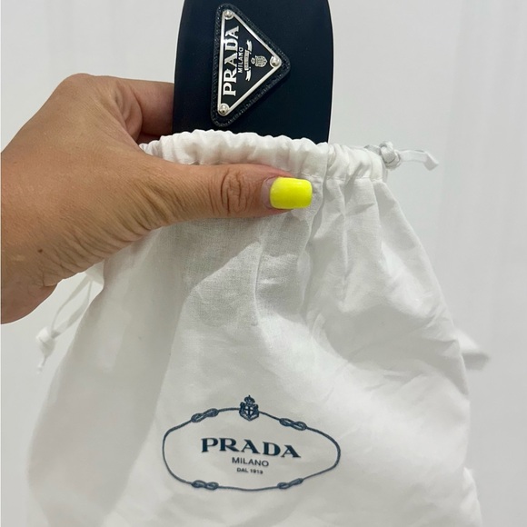 *worn once AUTHENTIC* Prada headband - Picture 3 of 6
